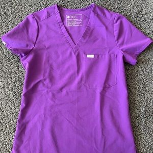 FIGS CATARINA SCRUB TOP MAGIC PURPLE